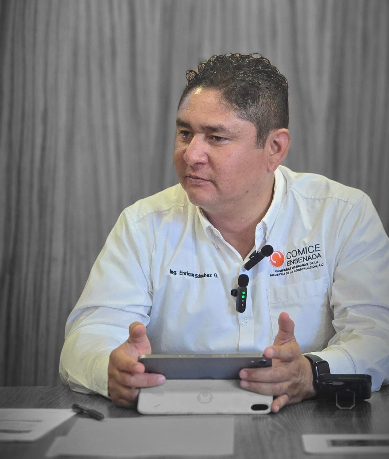 Enrique Sánchez González, presidente de COMICE Ensenada, durante la presentación del proyecto de microzonificación sísmica en San Quintín.