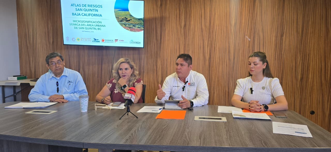 Miriam Cano Núñez, presidenta municipal de San Quintín, junto a Enrique Sánchez, representantes de CICESE y del proyecto, durante la presentación oficial.